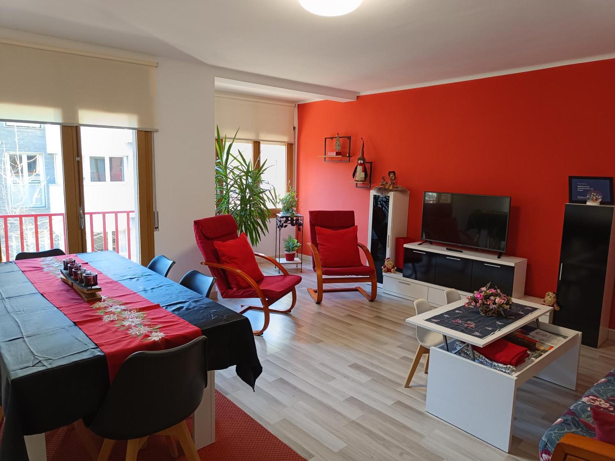 Apartamento Confort I La Seu d'Urgell Esterno foto