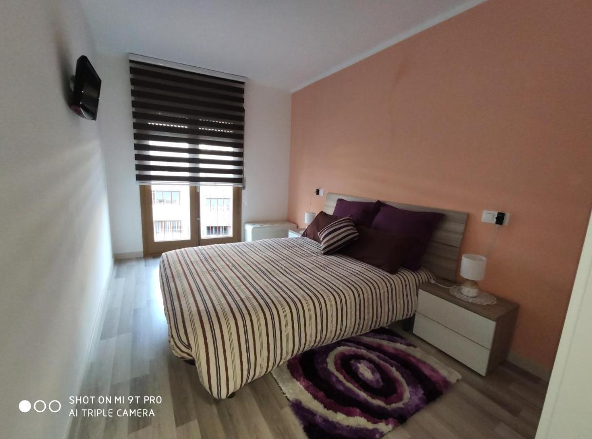 Apartamento Confort I La Seu d'Urgell Esterno foto